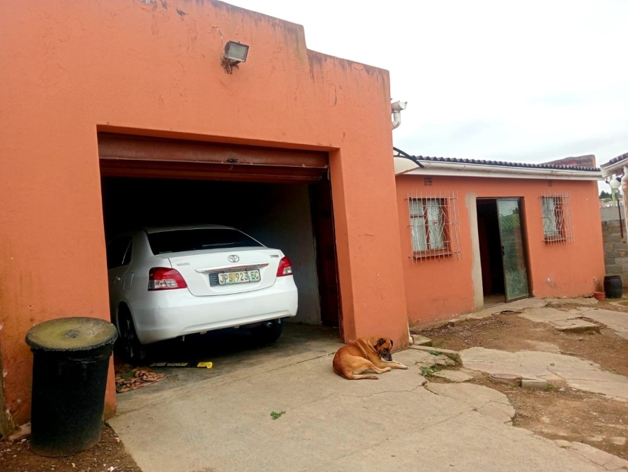 2 Bedroom Property for Sale in Mdantsane Nu 11 Eastern Cape